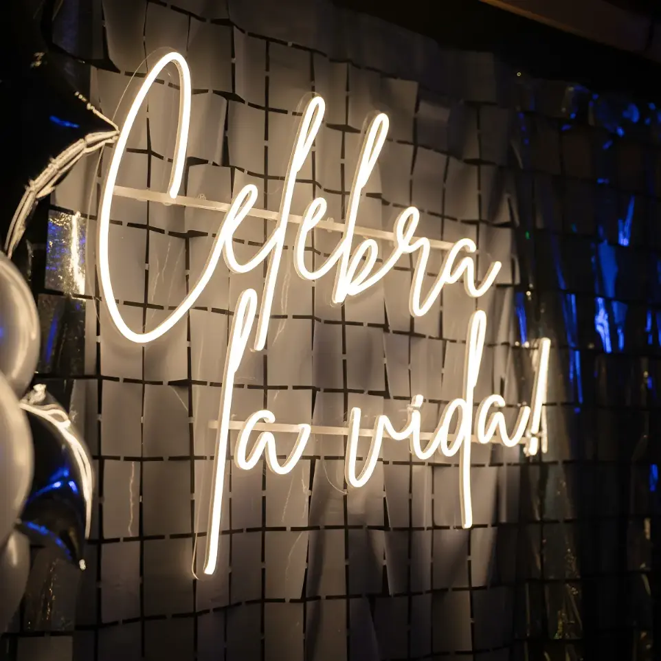 Cartel Celebra La Vida! Neon Led Fiestadeco 70x53cm Luminoso