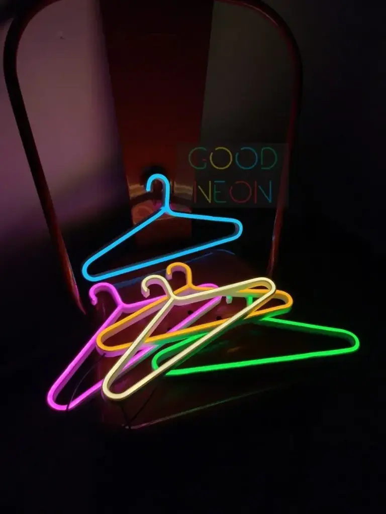 Percha Neon Led
